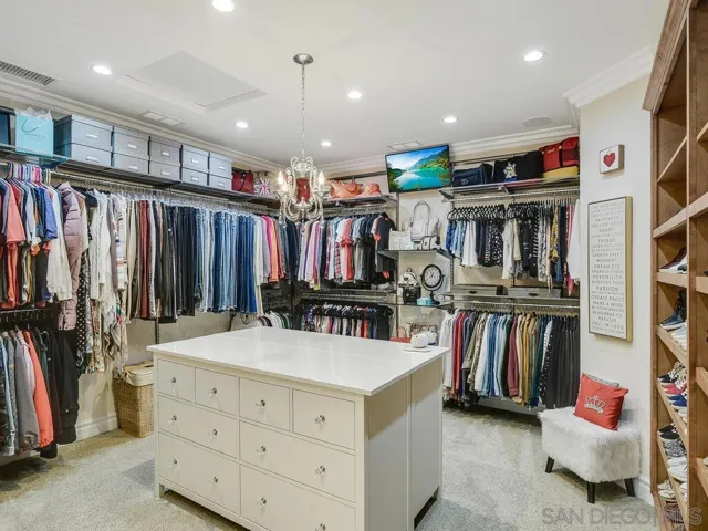 2807 Crest Dr, Carlsbad, California 92008
