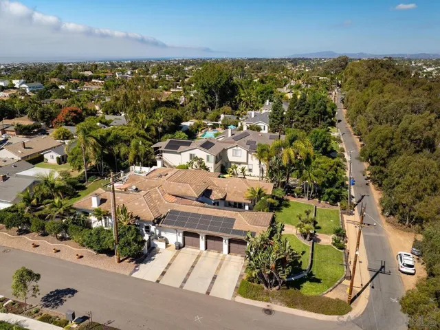 2807 Crest Dr, Carlsbad, California 92008