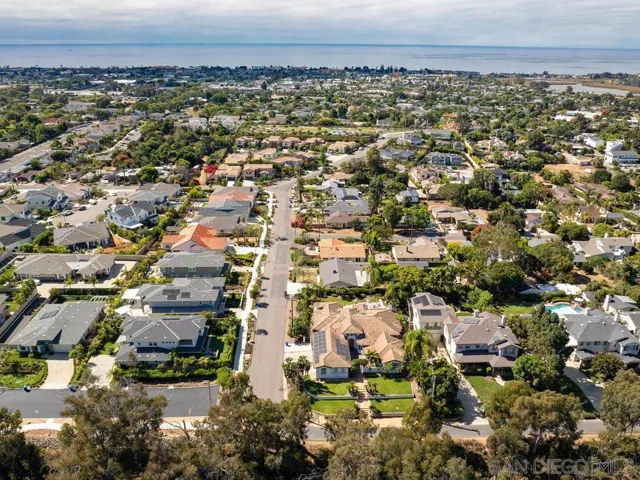 2807 Crest Dr, Carlsbad, California 92008