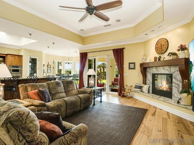 2807 Crest Dr, Carlsbad, California 92008