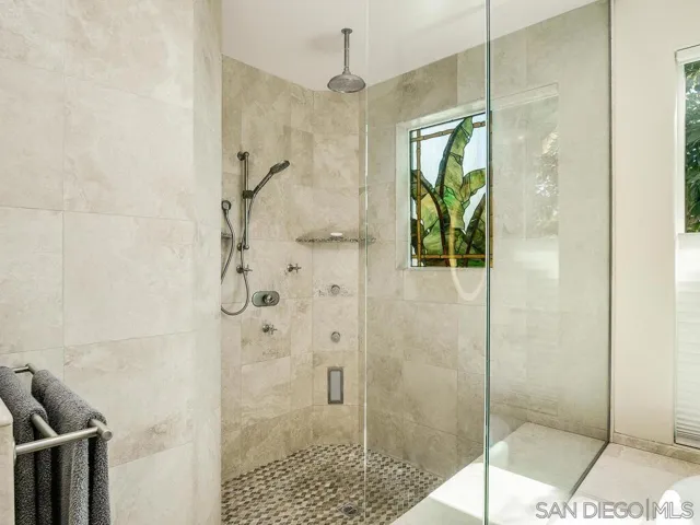 2807 Crest Dr, Carlsbad, California 92008