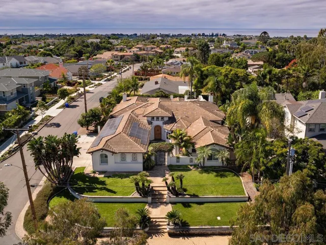 2807 Crest Dr, Carlsbad, California 92008