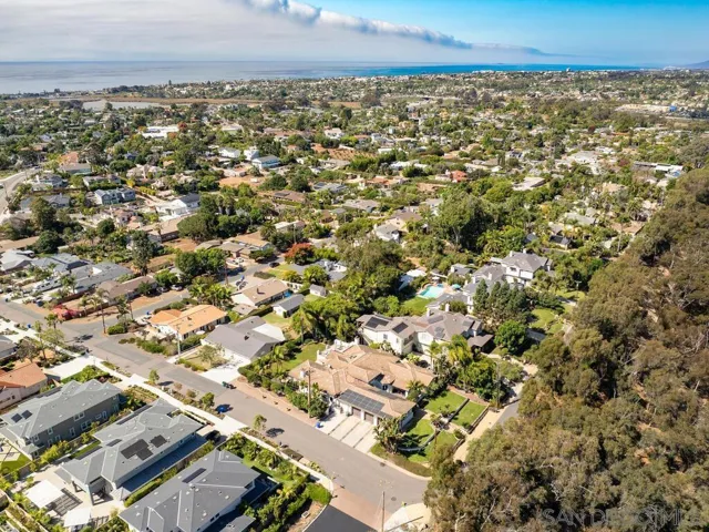2807 Crest Dr, Carlsbad, California 92008
