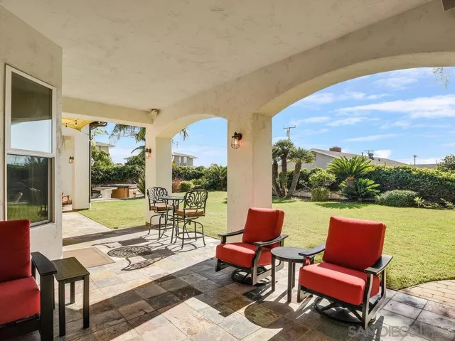 2807 Crest Dr, Carlsbad, California 92008