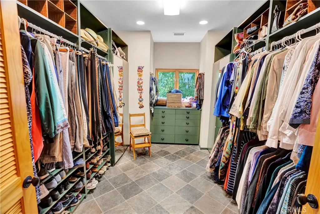 50 Eastfield Drive, Rolling Hills, California 90274 home-pic-40