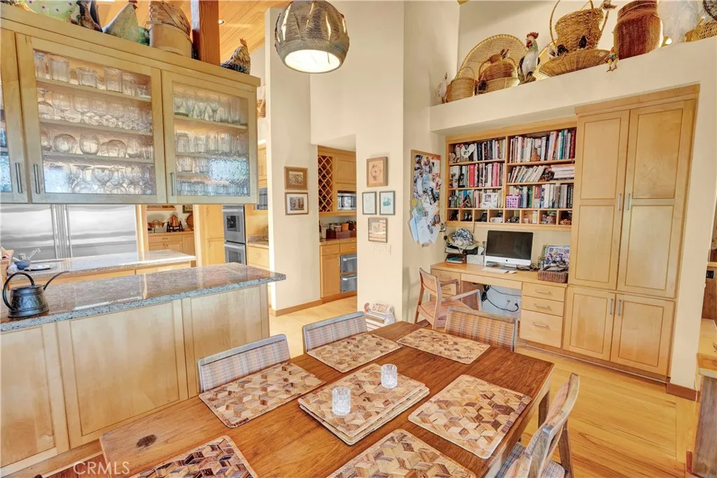 50 Eastfield Drive, Rolling Hills, California 90274 home-pic-24