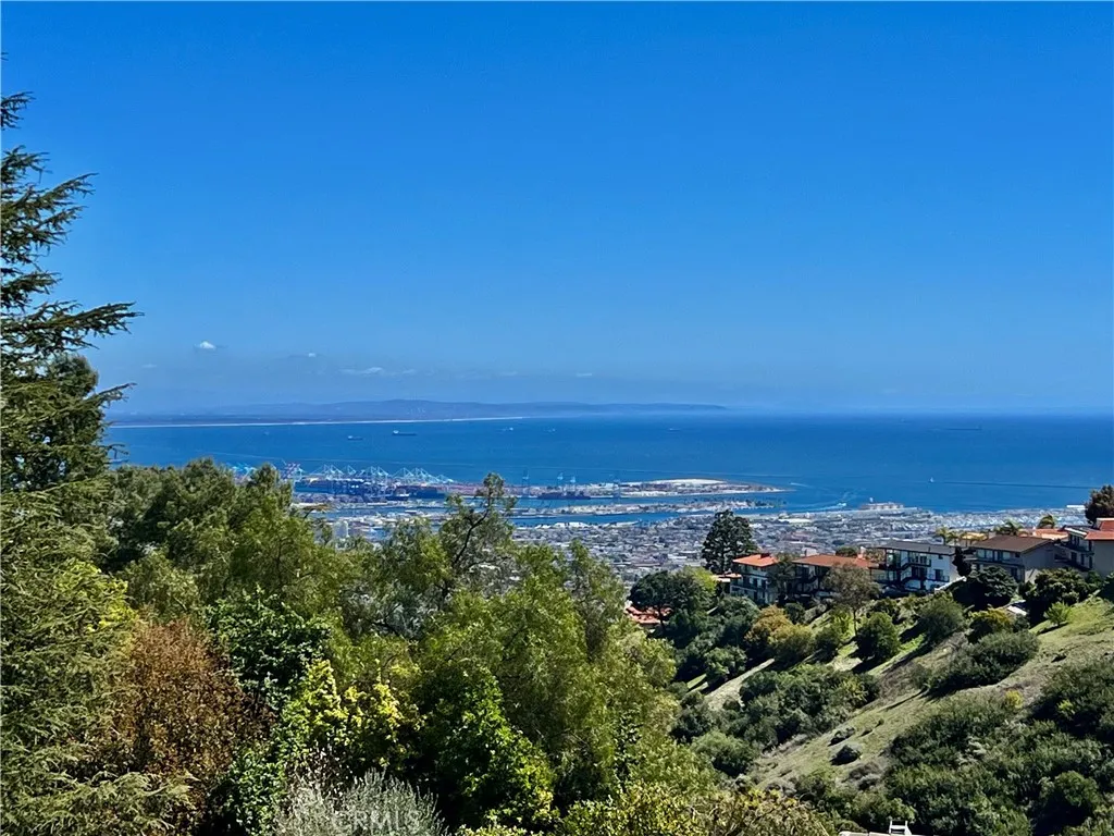 50 Eastfield Drive, Rolling Hills, California 90274 home-pic-0