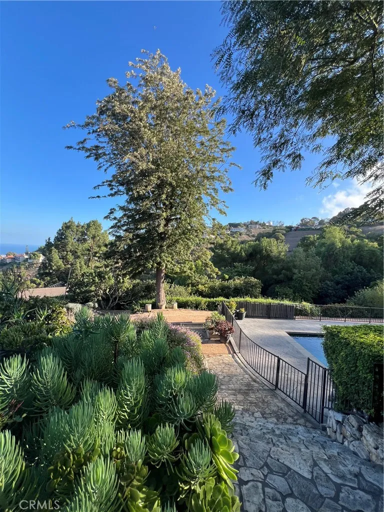 50 Eastfield Drive, Rolling Hills, California 90274 home-pic-56
