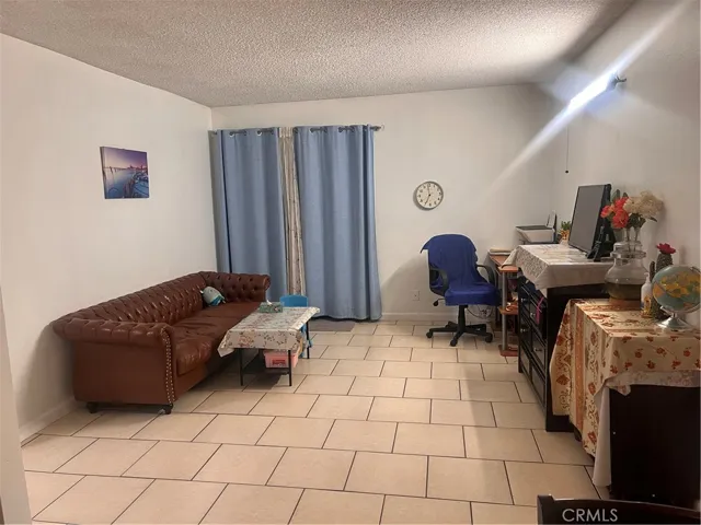 8801 Willis Avenue 44, Panorama City, California 91402