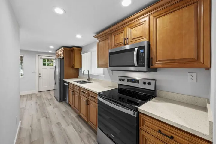 18 Stacia Street, Los Gatos, California 95030