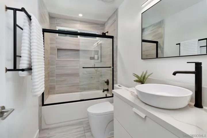 15474 Nawa Ct, San Diego, California 92129