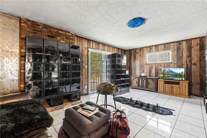 12181 Claretta Street, Sylmar, California 91342