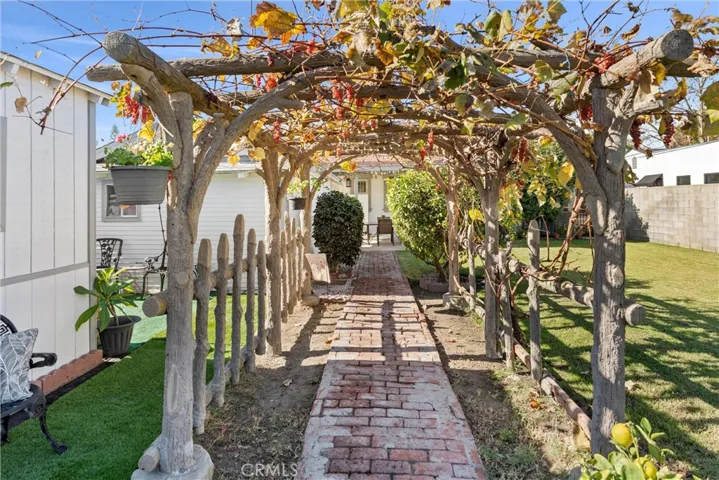 556 S Clementine Street, Anaheim, California 92805