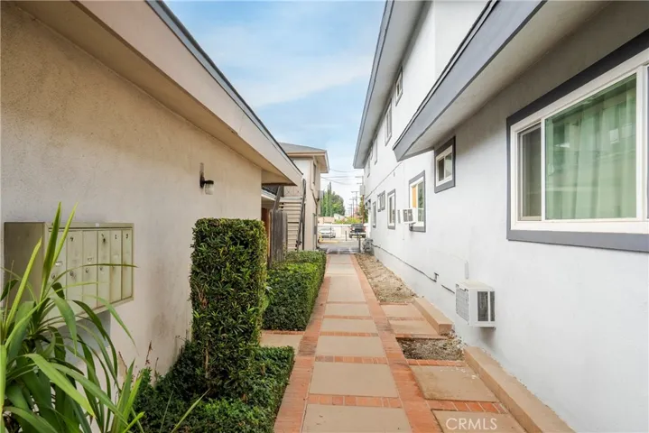 901 923 N San Antonio Avenue, Pomona, California 91767