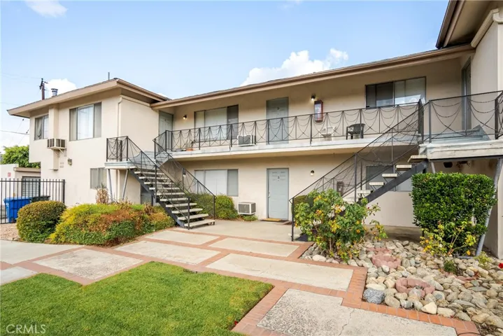 901 923 N San Antonio Avenue, Pomona, California 91767