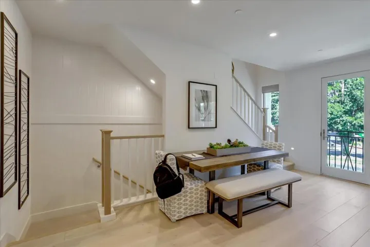 1393 West Middlefield Road, Mountain View, California 94043