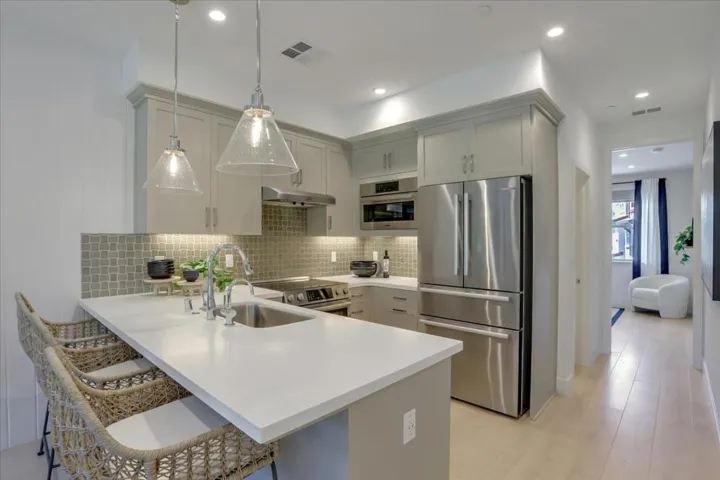 1393 West Middlefield Road, Mountain View, California 94043