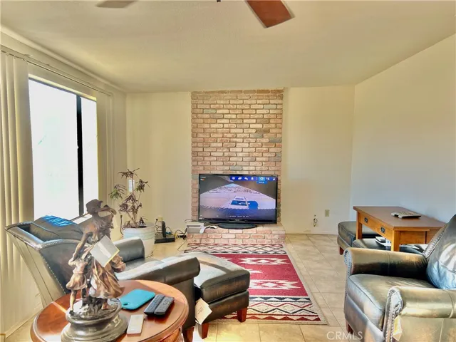 19185 Spalding Avenue, Riverside, California 92508