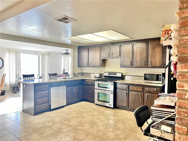 19185 Spalding Avenue, Riverside, California 92508