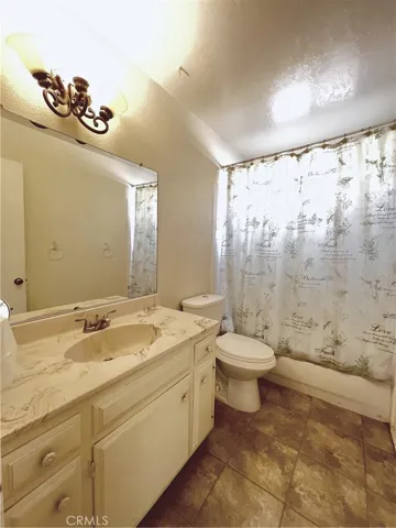 19185 Spalding Avenue, Riverside, California 92508