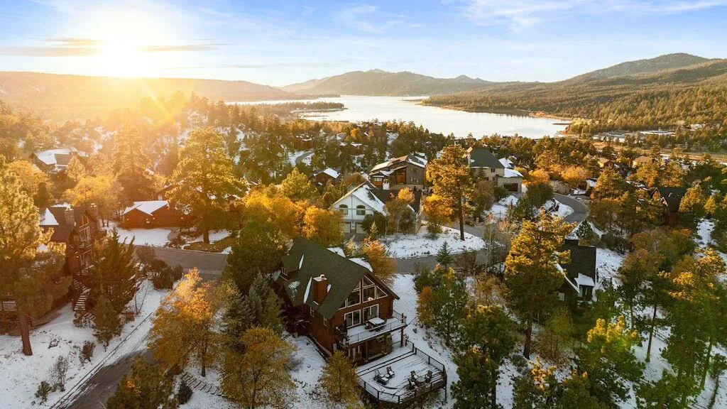 488 Starlight Circle, Big Bear, California 92315 home-pic-2