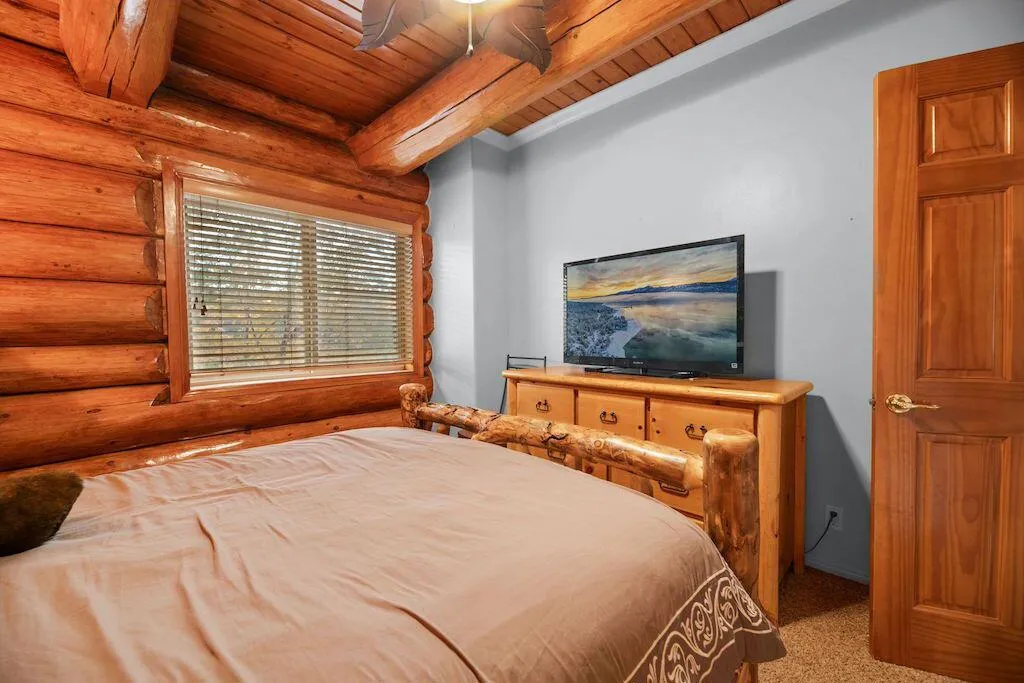 488 Starlight Circle, Big Bear, California 92315 home-pic-22