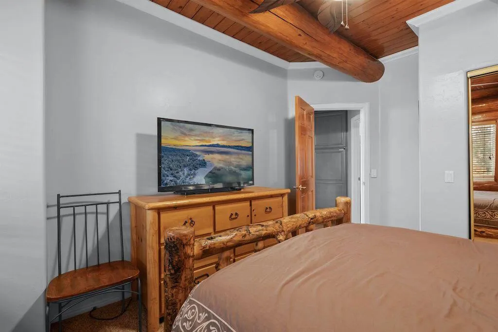 488 Starlight Circle, Big Bear, California 92315 home-pic-23
