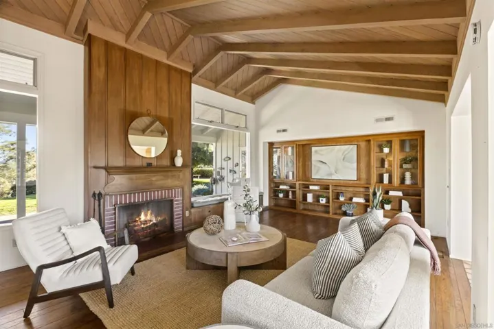 1449 Crest Road, Del Mar, California 92014