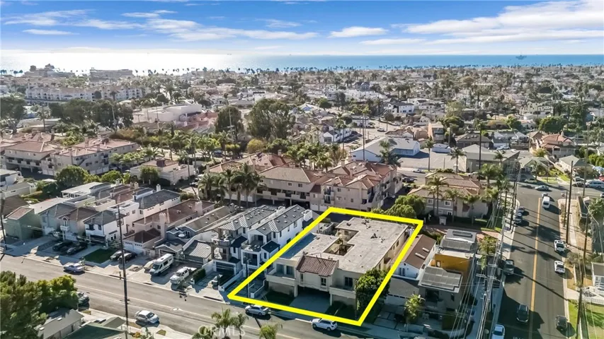811 Alabama Street, Huntington Beach, California 92648