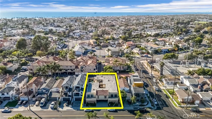 811 Alabama Street, Huntington Beach, California 92648