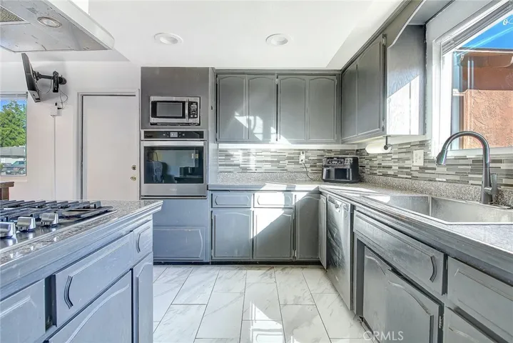 40679 Mulberry Drive, Hemet, California 92544