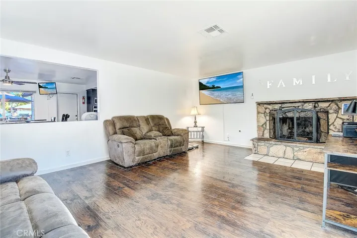 40679 Mulberry Drive, Hemet, California 92544