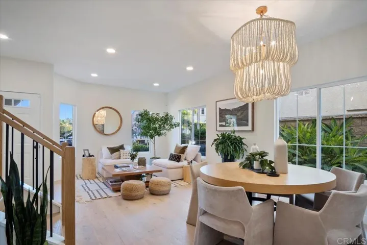 Living/Dining area