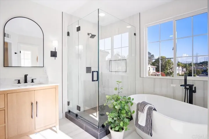 Primary bath