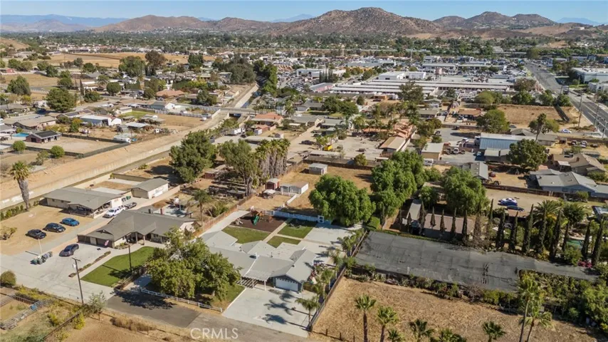 1980 White Horse Lane, Norco, California 92860