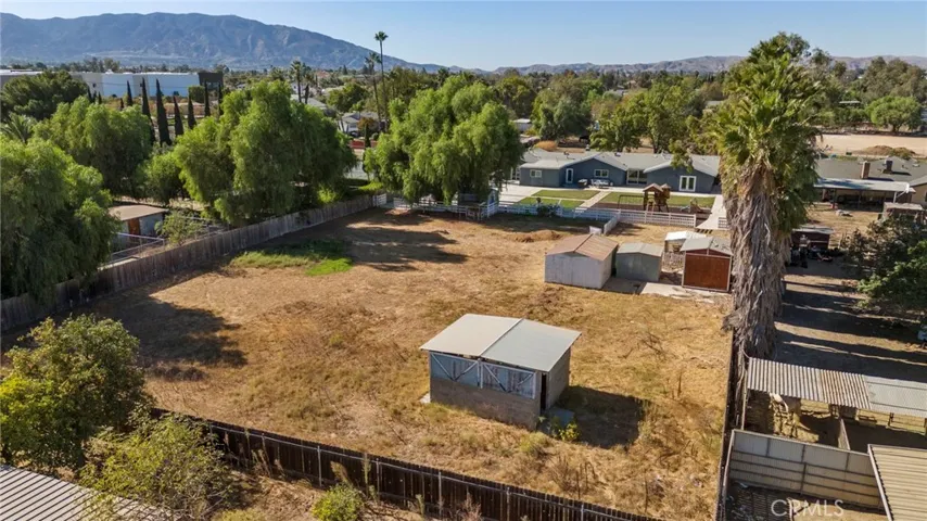 1980 White Horse Lane, Norco, California 92860