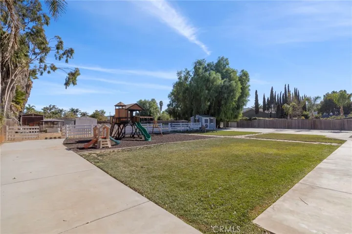 1980 White Horse Lane, Norco, California 92860