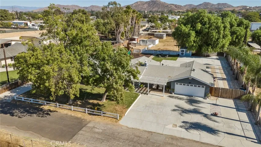 1980 White Horse Lane, Norco, California 92860
