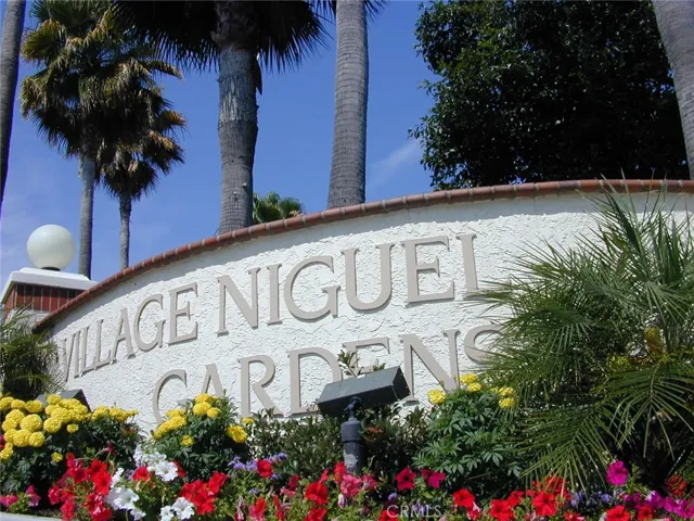 Village Niguel Gardens