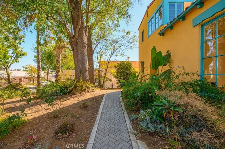 1307 Diamond Avenue, South Pasadena, California 91030