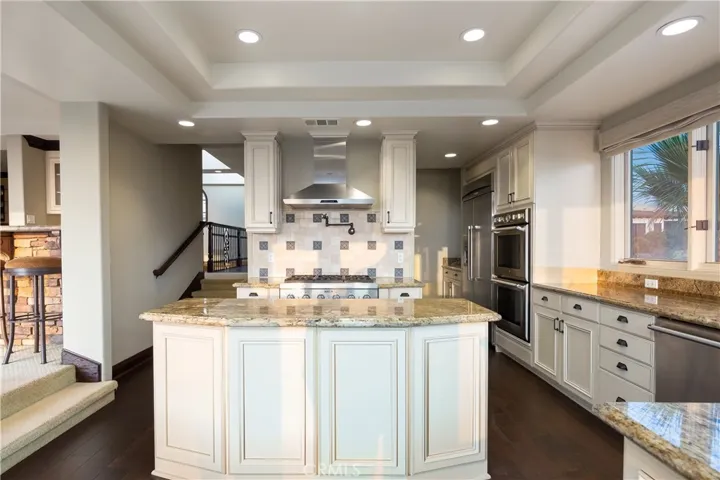 733 Pelican Drive, Laguna Beach, California 92651