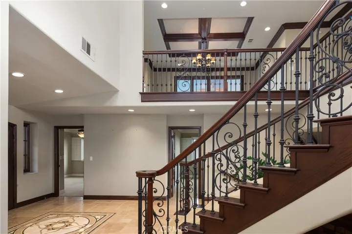 733 Pelican Drive, Laguna Beach, California 92651