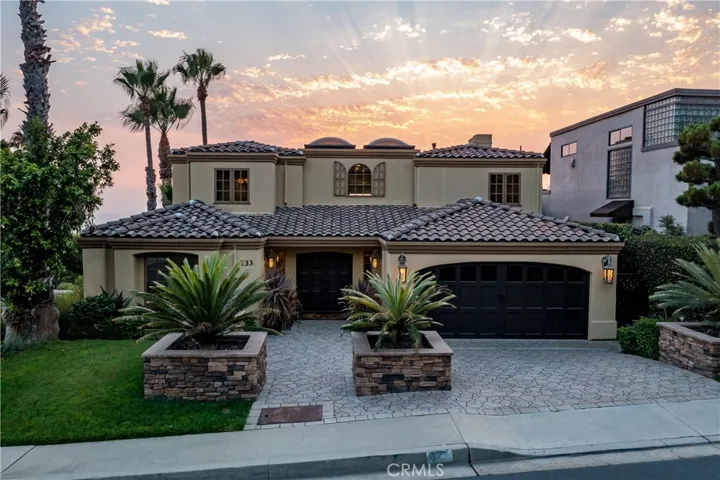 733 Pelican Drive, Laguna Beach, California 92651