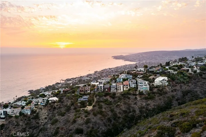 733 Pelican Drive, Laguna Beach, California 92651