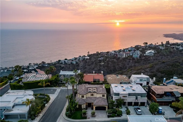 733 Pelican Drive, Laguna Beach, California 92651