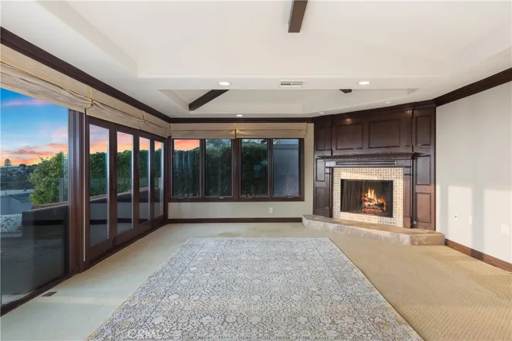 733 Pelican Drive, Laguna Beach, California 92651