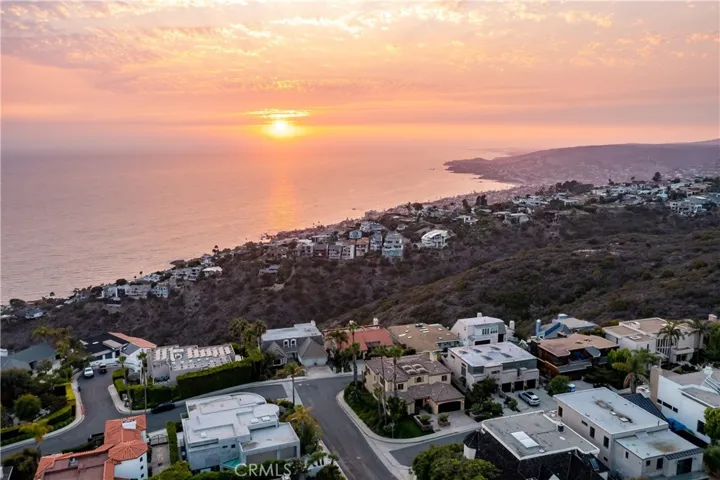 733 Pelican Drive, Laguna Beach, California 92651
