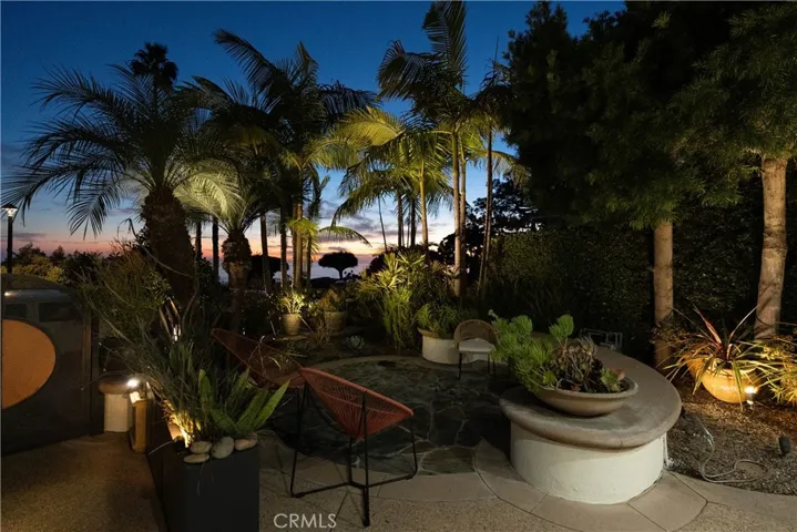 Front courtyard sunset view.