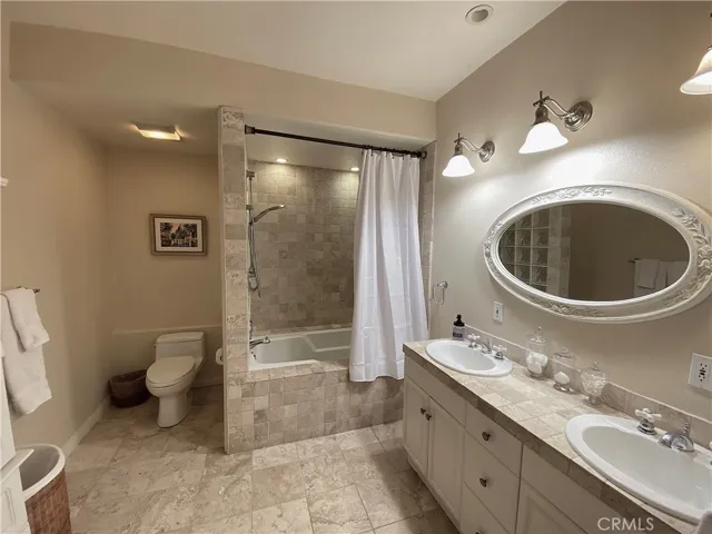 ...with ensuite bathroom for BR 2
