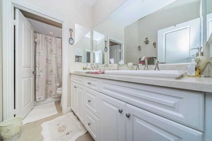 2044 Campo Verde Court, Escondido, California 92026